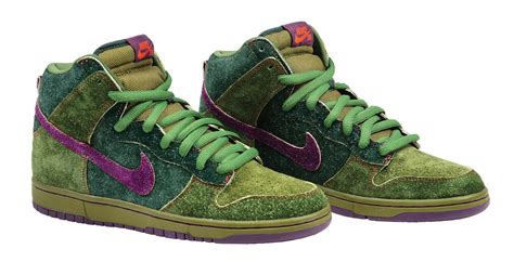 Nike dunk high skunk 420